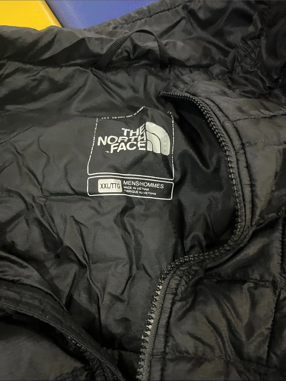 The Northern Face Black Quilted Packable Jacket Thermoball great older style XXL